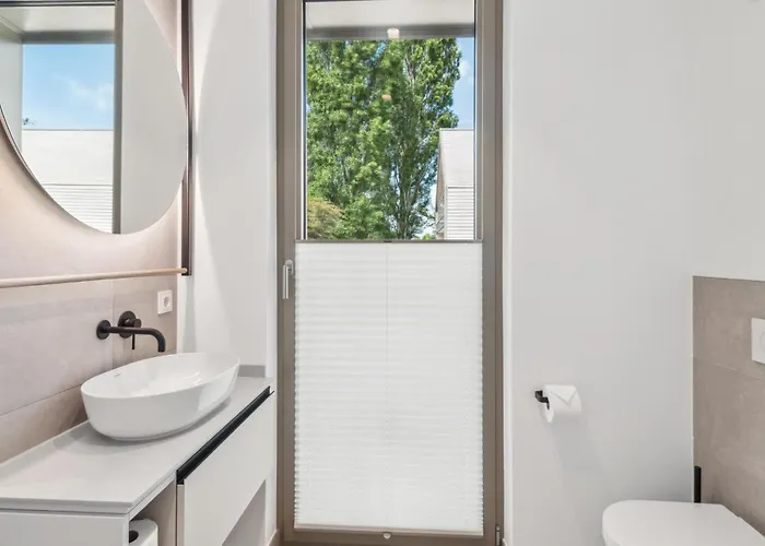 2 Bedroom Cozy In Tossens Apartman *