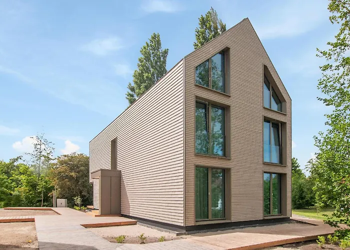 2 Bedroom Cozy In Tossens Apartman Stick